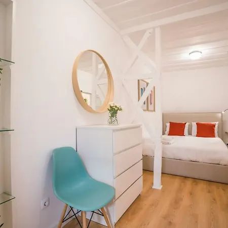 Cosy Praca Das Flores Apartment Lisbon